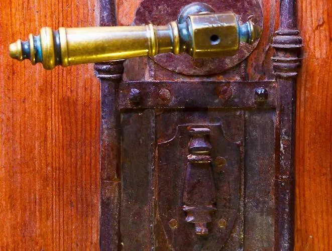 公寓 Living History (adults Only) *